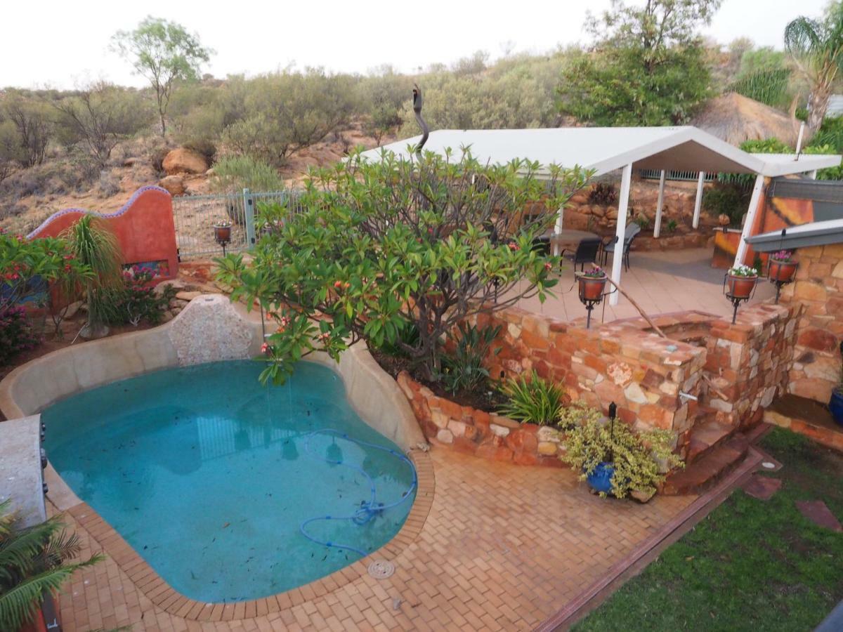 Wilmots On Dixon Bed and Breakfast Alice Springs Exteriör bild